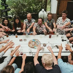 Surf Camp San Sebastian Partyhostel Bed & Breakfast Aia